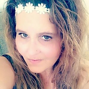 Meet your Posher, Suzi